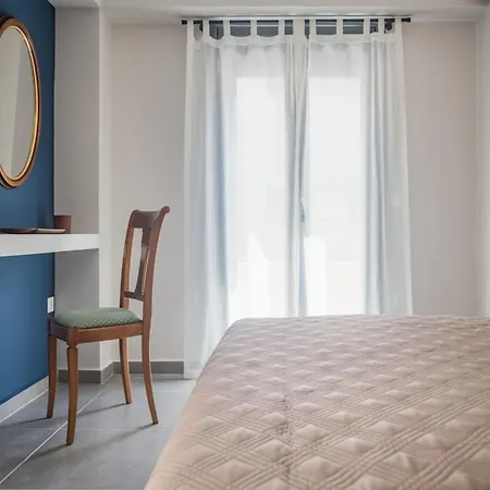 Elegant - 250m From Solomos Square