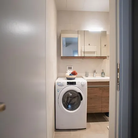 Apartamento Elegant - 250m From Solomos Square